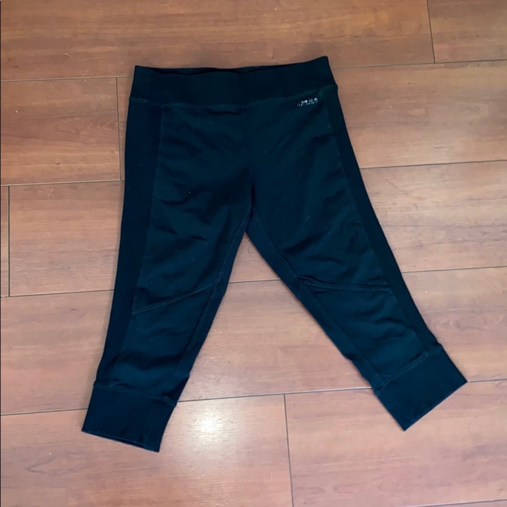Calvin Klein Performance Capri Leggings